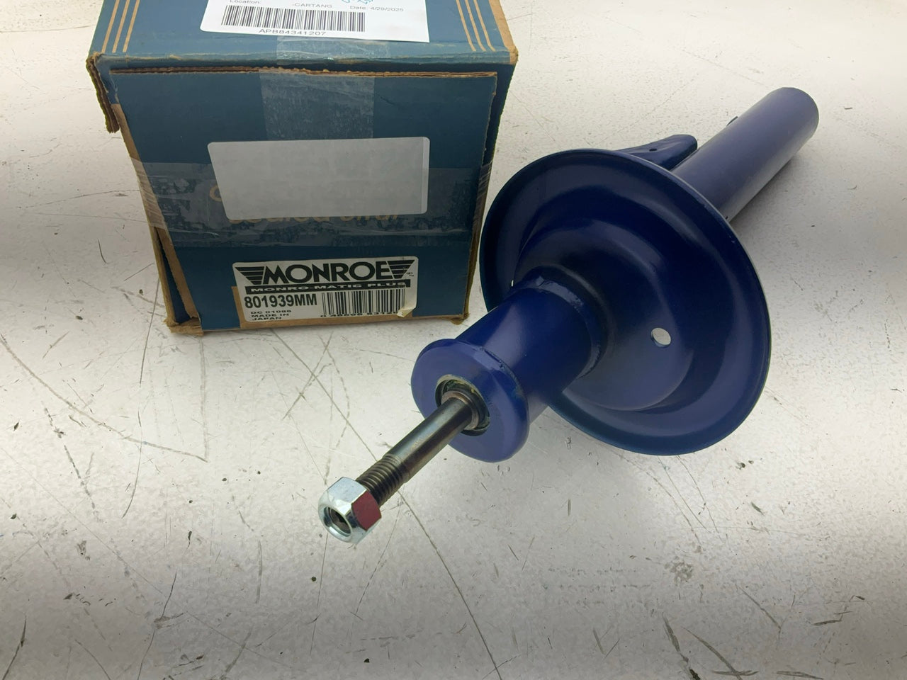Monroe 801939 Monro-Matic Plus Suspension Strut, Rear