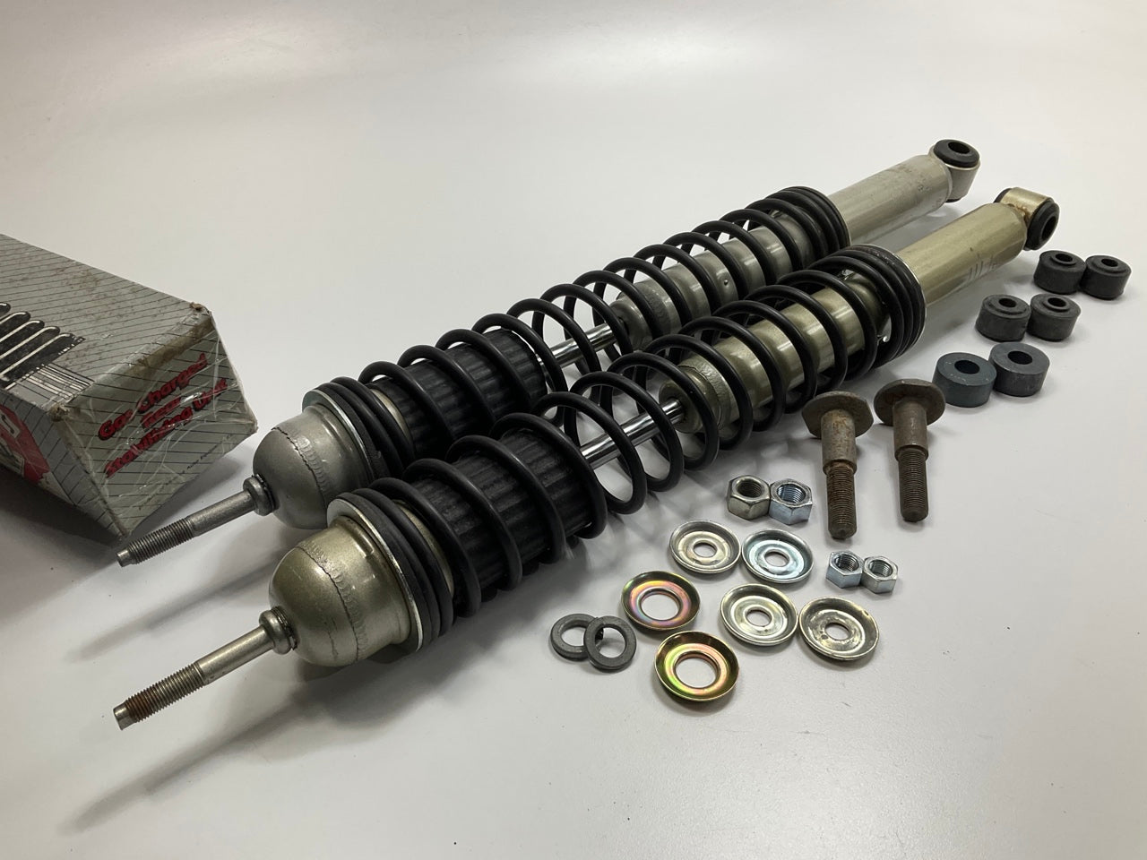 (2) Monroe 84286 Rear Shock Absorber