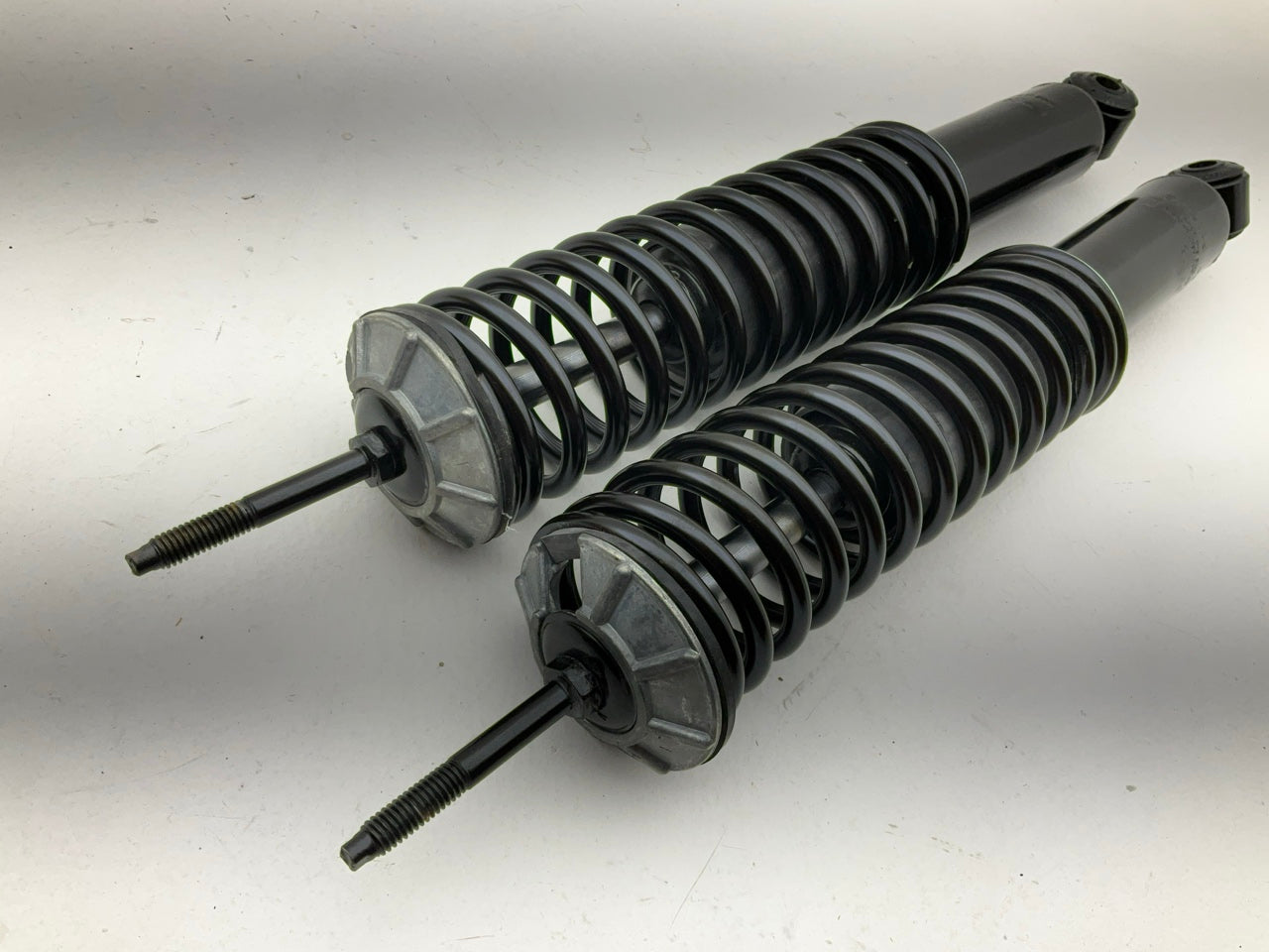 MISSING ONE BUSHING - Monroe 90006MM Air Spring To Coil Spring Conversion Kit