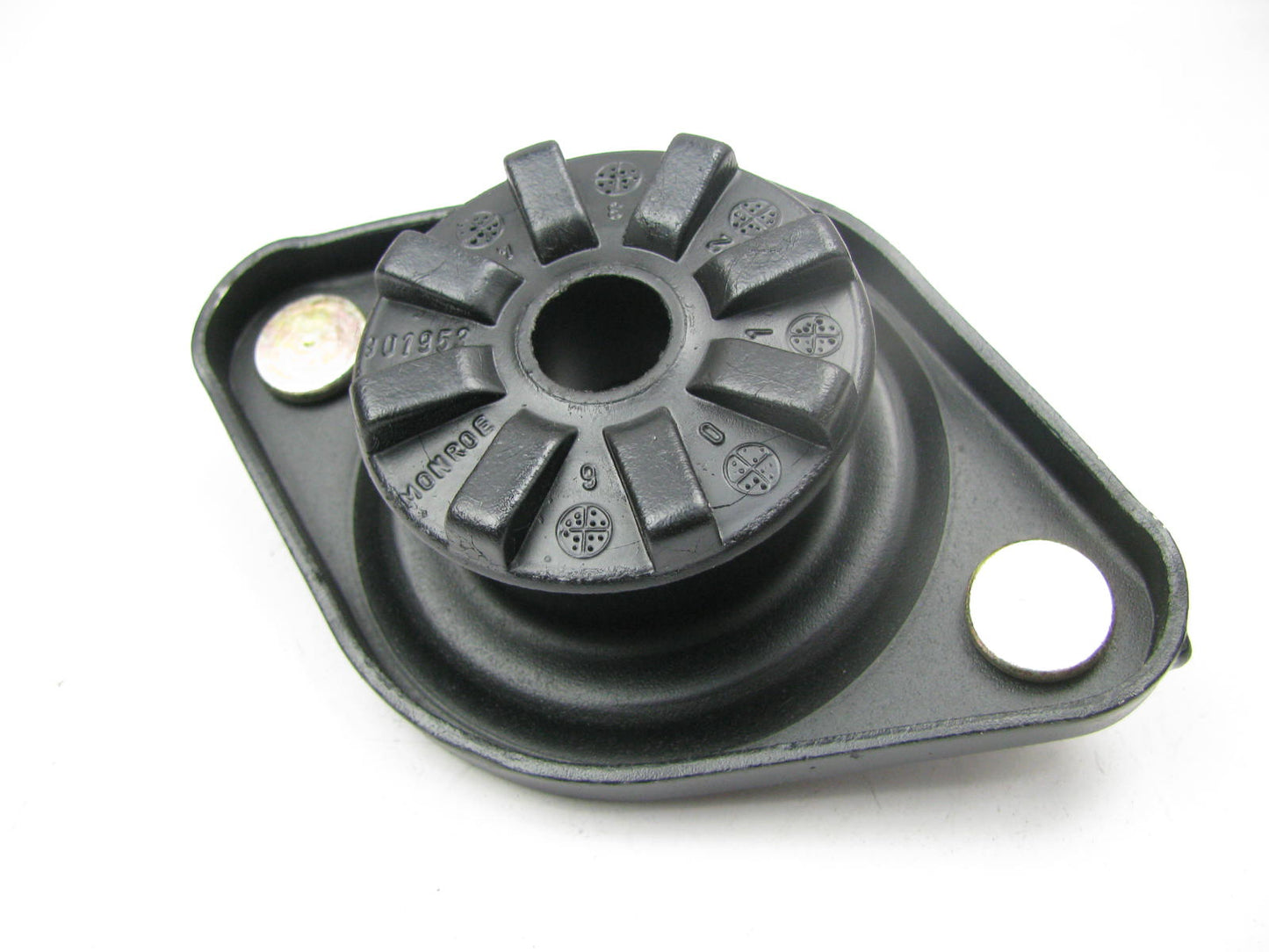 Monroe 901953MM Suspension Strut Mount Kit - Front