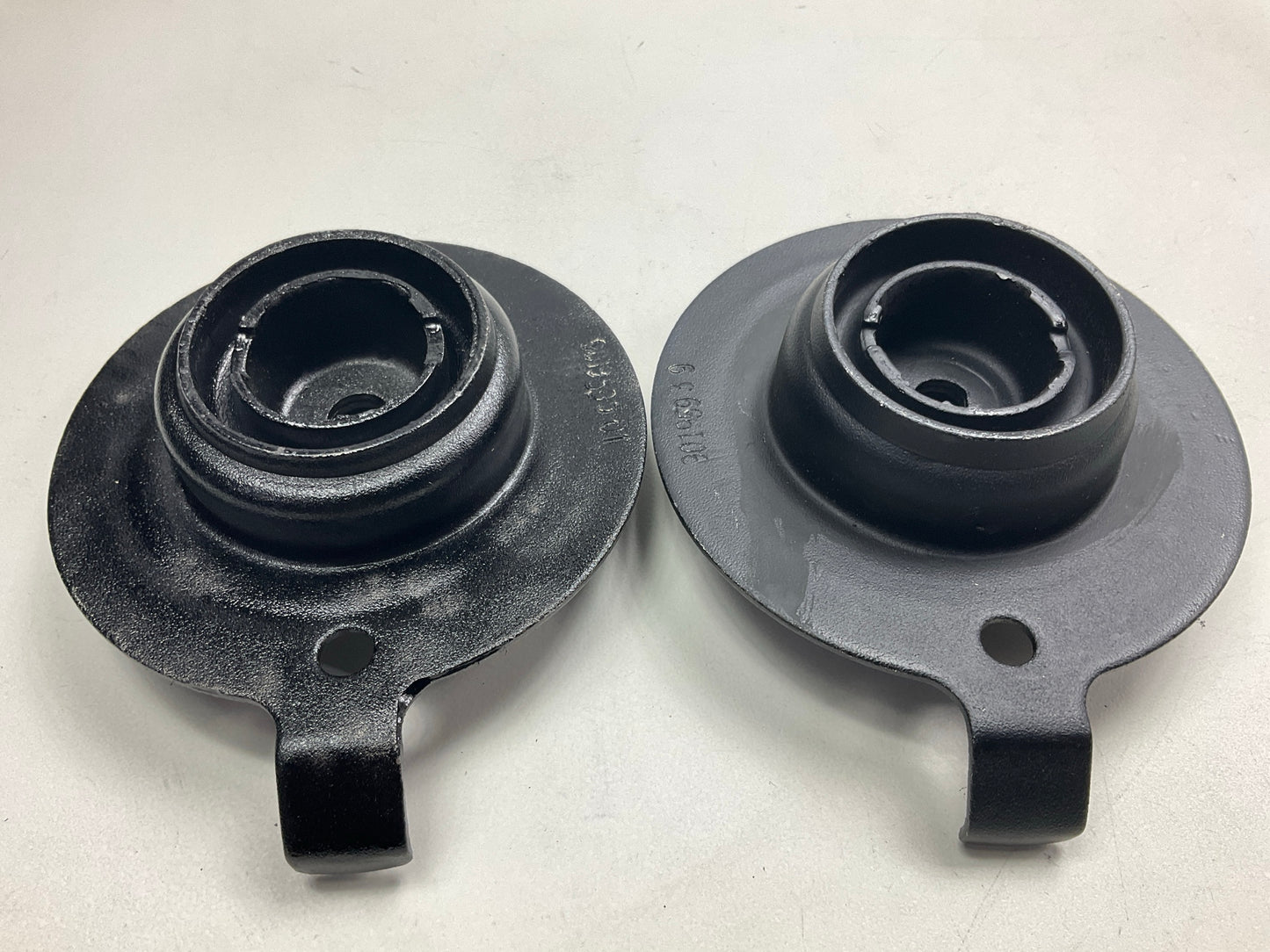 (2) Monroe 901959 Rear Suspension Strut Mounting Kit