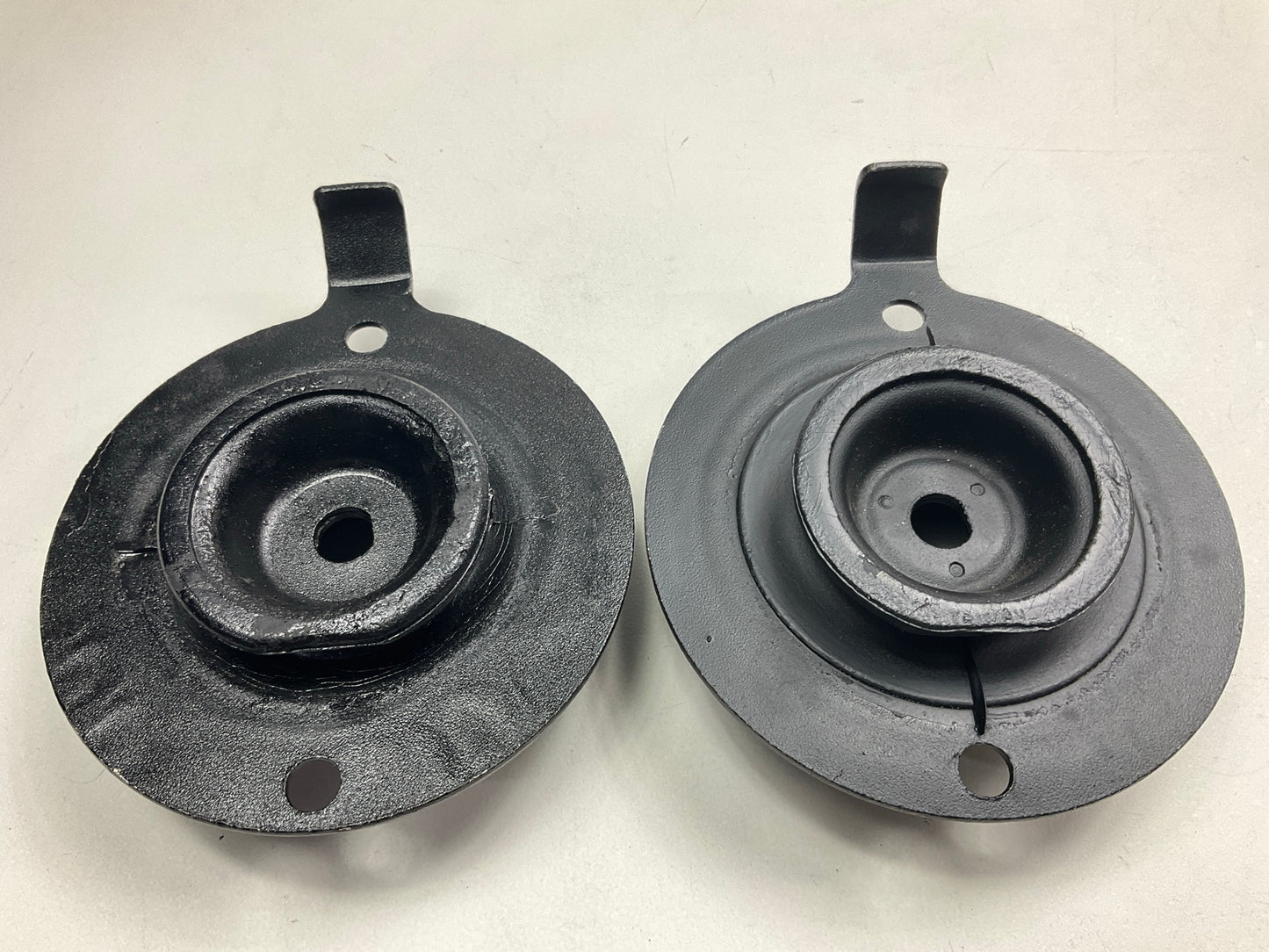 (2) Monroe 901959 Rear Suspension Strut Mounting Kit