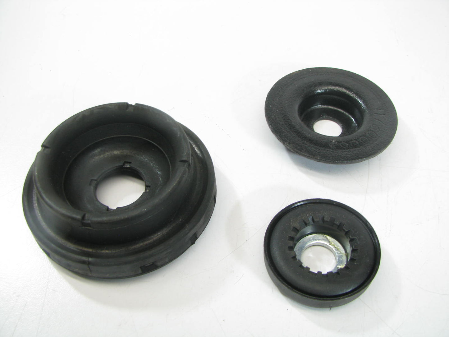 Monroe 905906 Suspension Strut Mount - Front