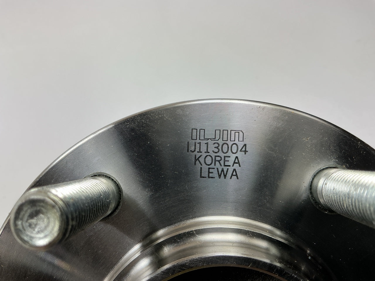 Moog 512189 Wheel Bearing And Hub Assembly, Rear
