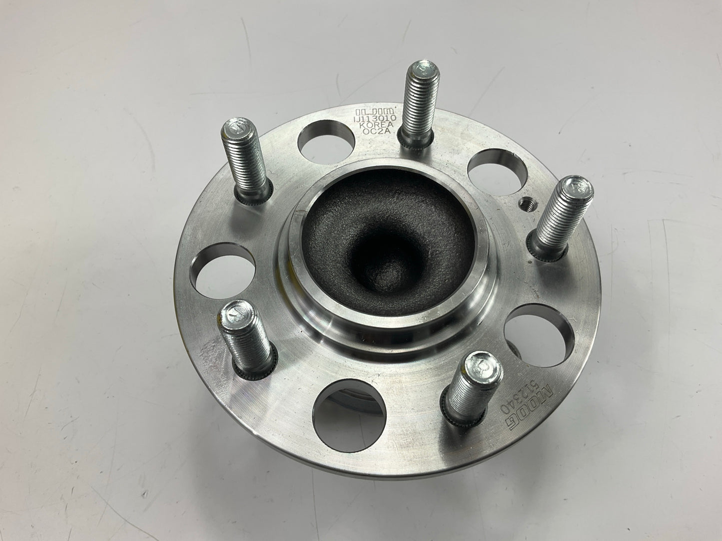 Moog 512340 Rear Wheel Bearing & Hub Assembly For 2007-2012 Hyundai Elantra