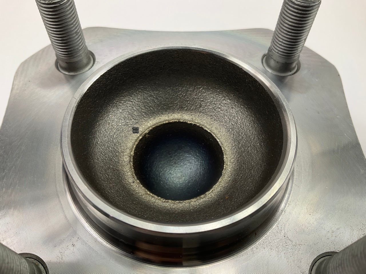 Moog 512384 Wheel Bearing And Hub Assembly - Rear