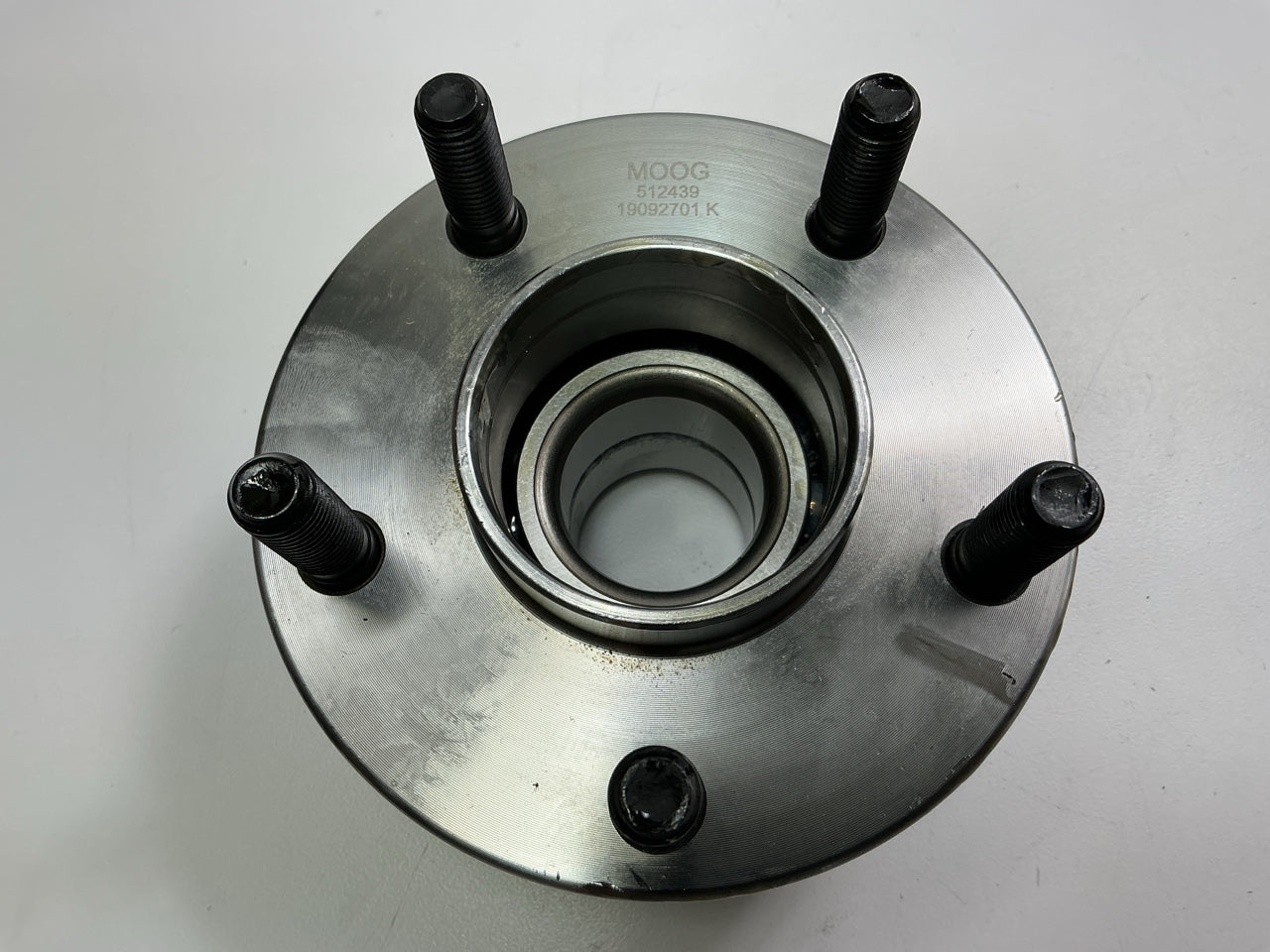 (2) Moog 512439 Rear Wheel Bearing & Hub For 2010-2013 Ford Transit Connect