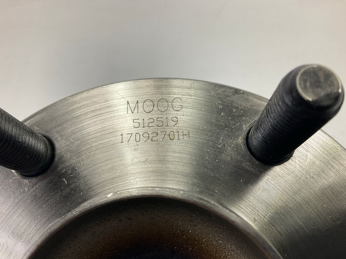 Moog 512519 Wheel Bearing And Hub Assembly, Rear