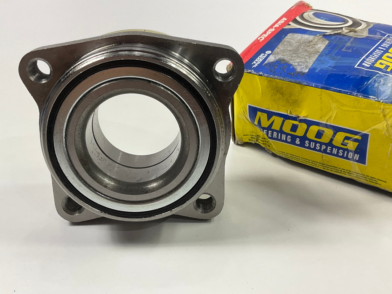 Moog 513098 Wheel Bearing And Hub Assembly - Front