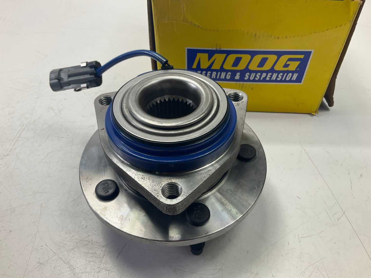 Moog 513121 Wheel Bearing And Hub Assembly