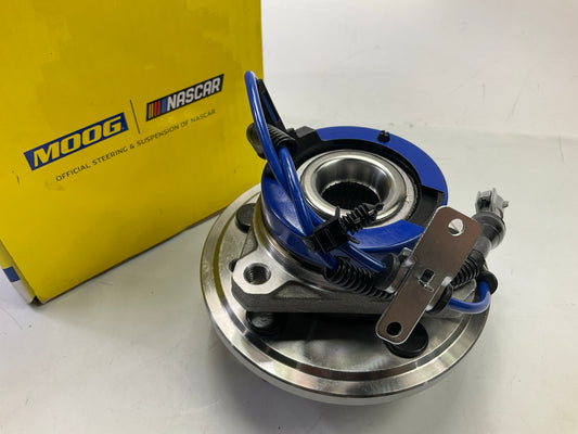 Moog 513233 Front Right Passenger Side Wheel Bearing & Hub Assembly