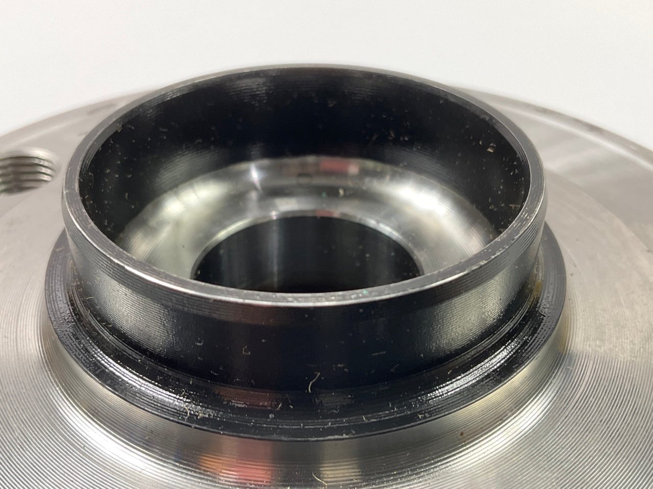 Moog 513262 Wheel Bearing And Hub Assembly - Front