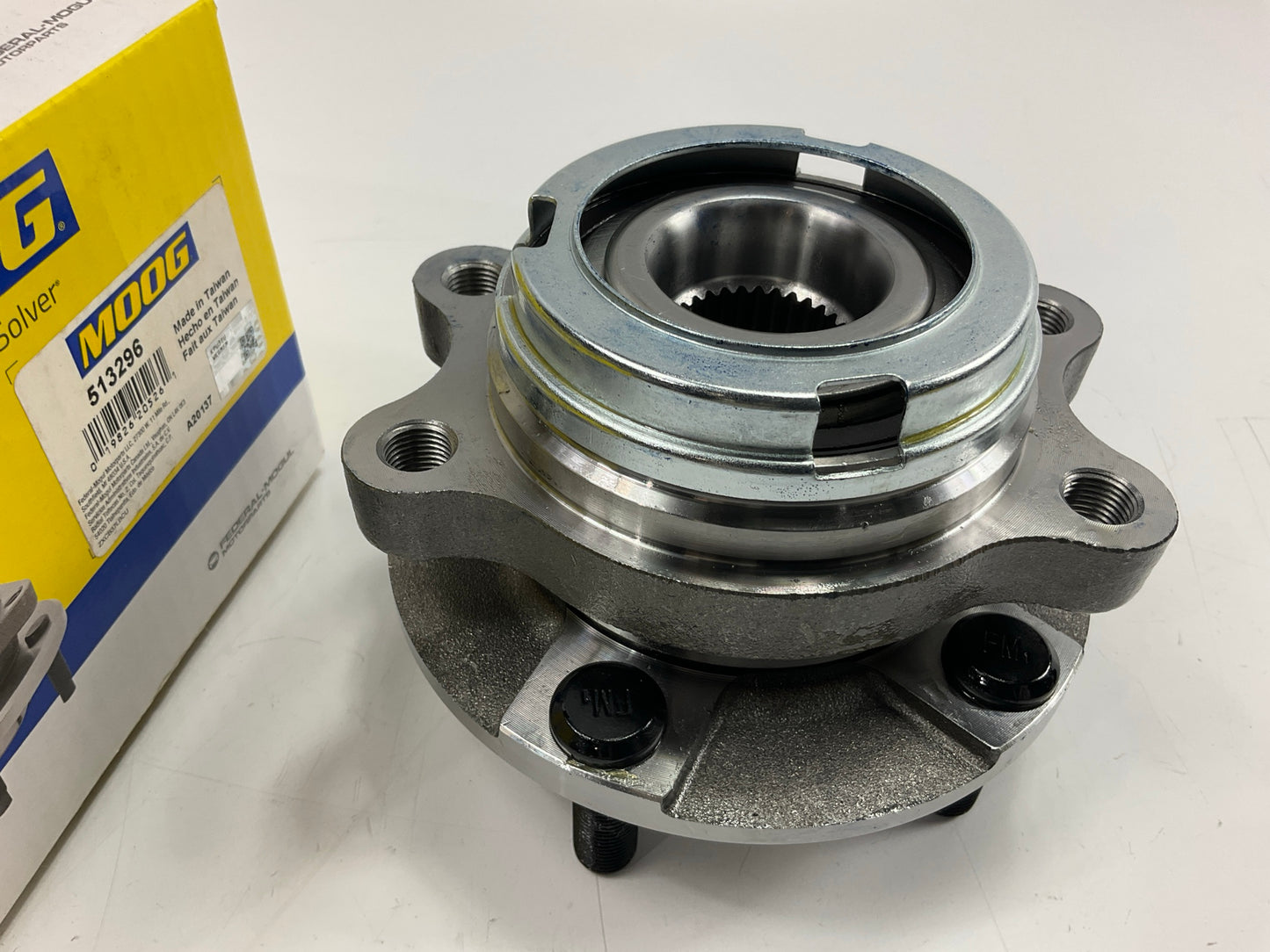 Moog 513296 Front Wheel Bearing And Hub Assembly
