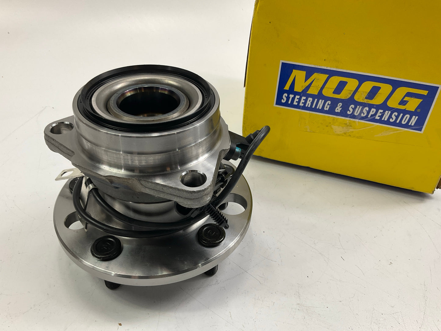 Moog 515019 Front Wheel Bearing And Hub 1995-2002 Astro, Safari