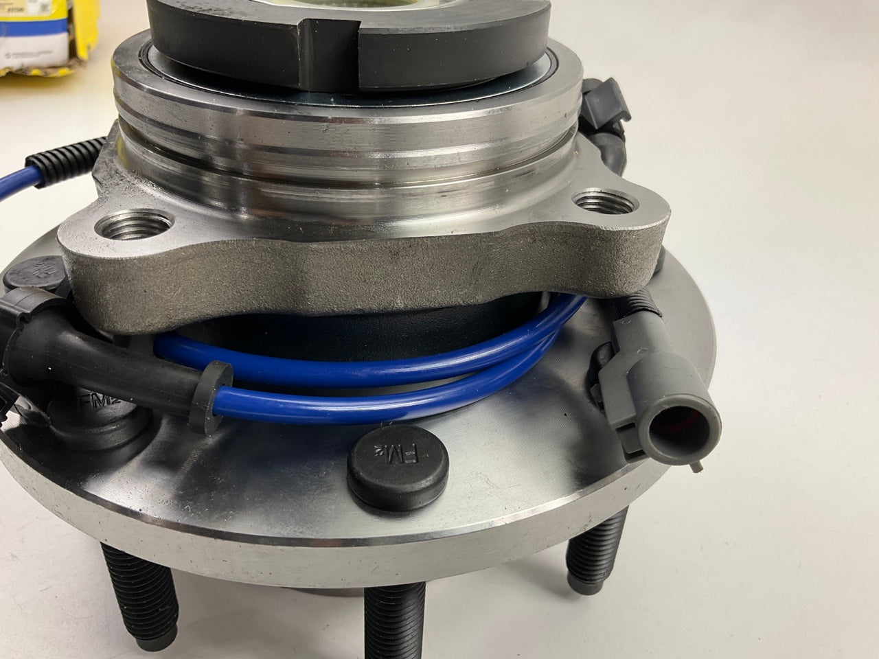 Moog 515020 Wheel Bearing And Hub Assembly - Front