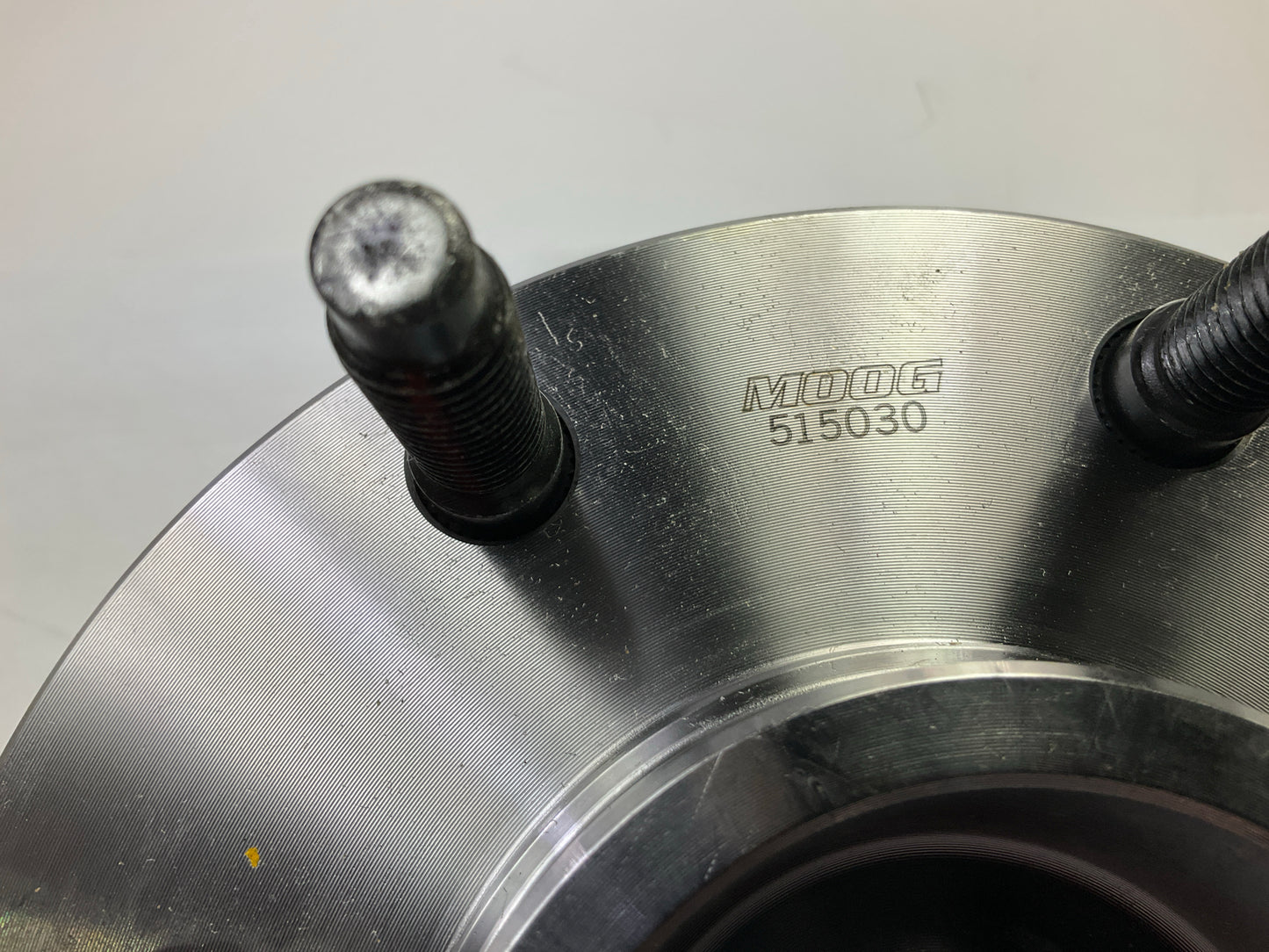 Moog 515030 Wheel Bearing & Hub Assembly , Front