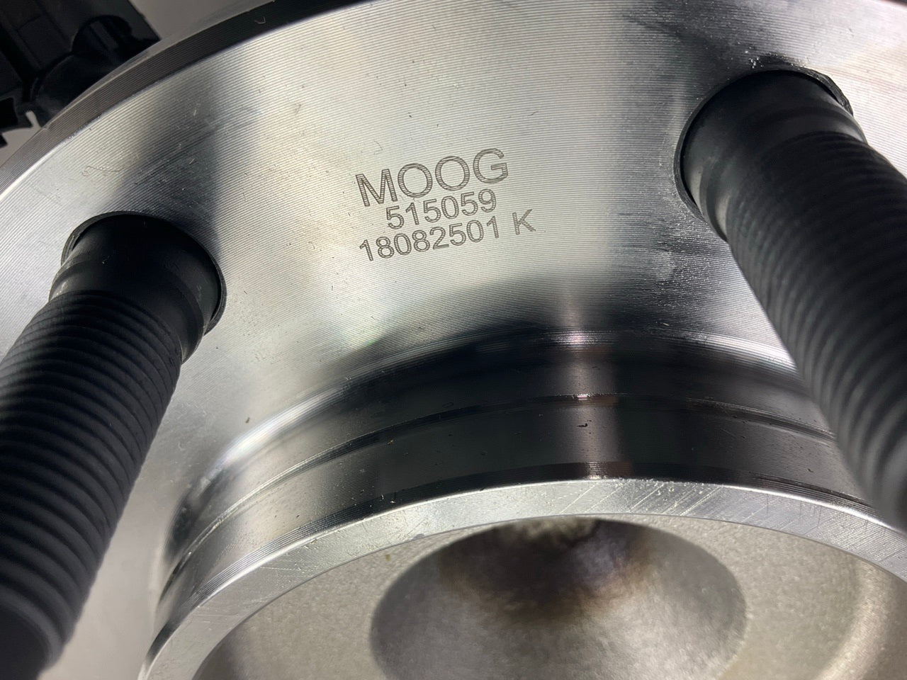 (2) Moog 515096 Wheel Bearing And Hub Assembly, Front