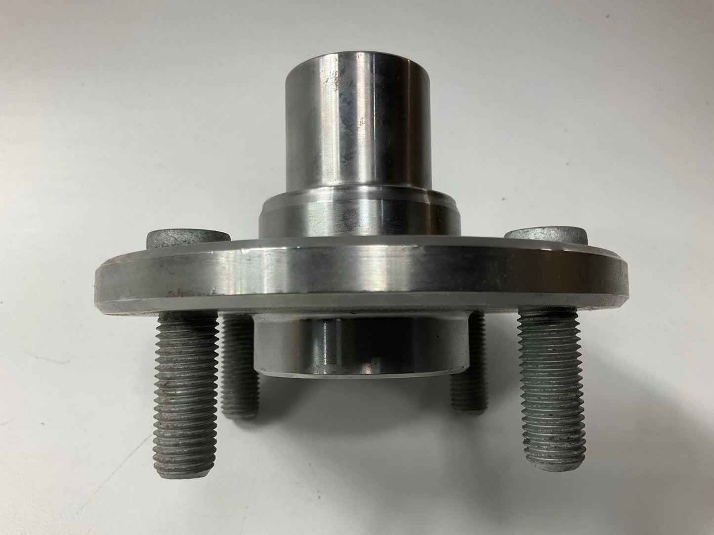 Moog 518507 Front Wheel Hub