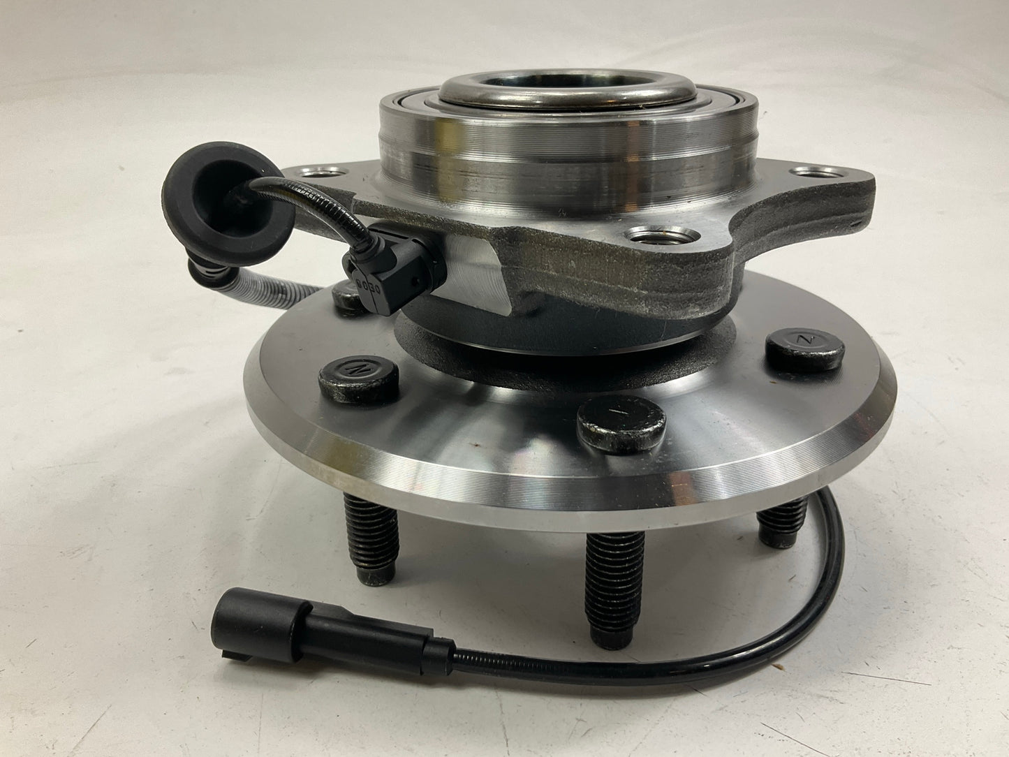 Moog 541008 Rear Wheel Bearing And Hub 2007-2011 Expedition, Navigator
