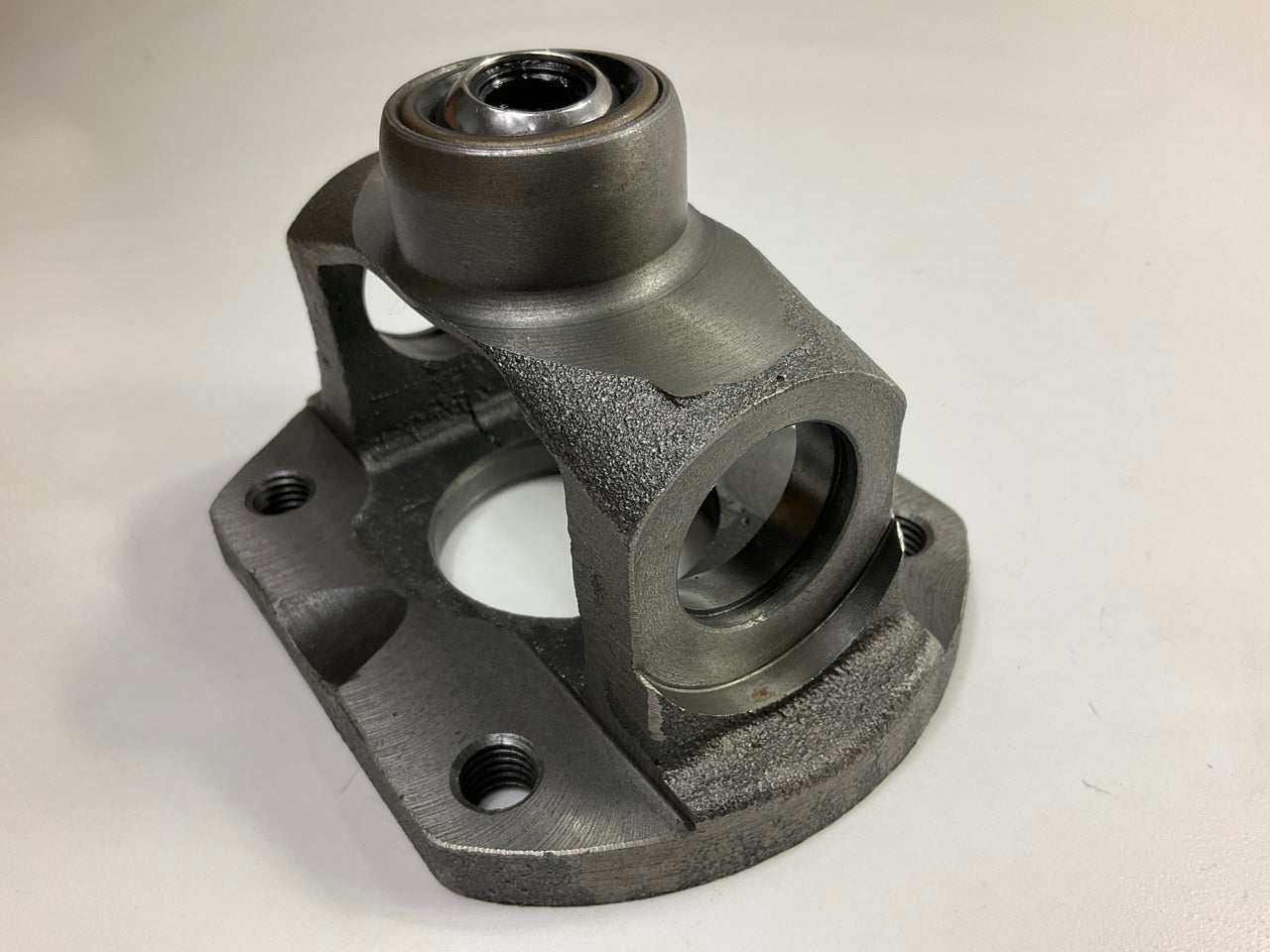 NO SPRING - Moog 630F Double Cardan CV Flange Yoke