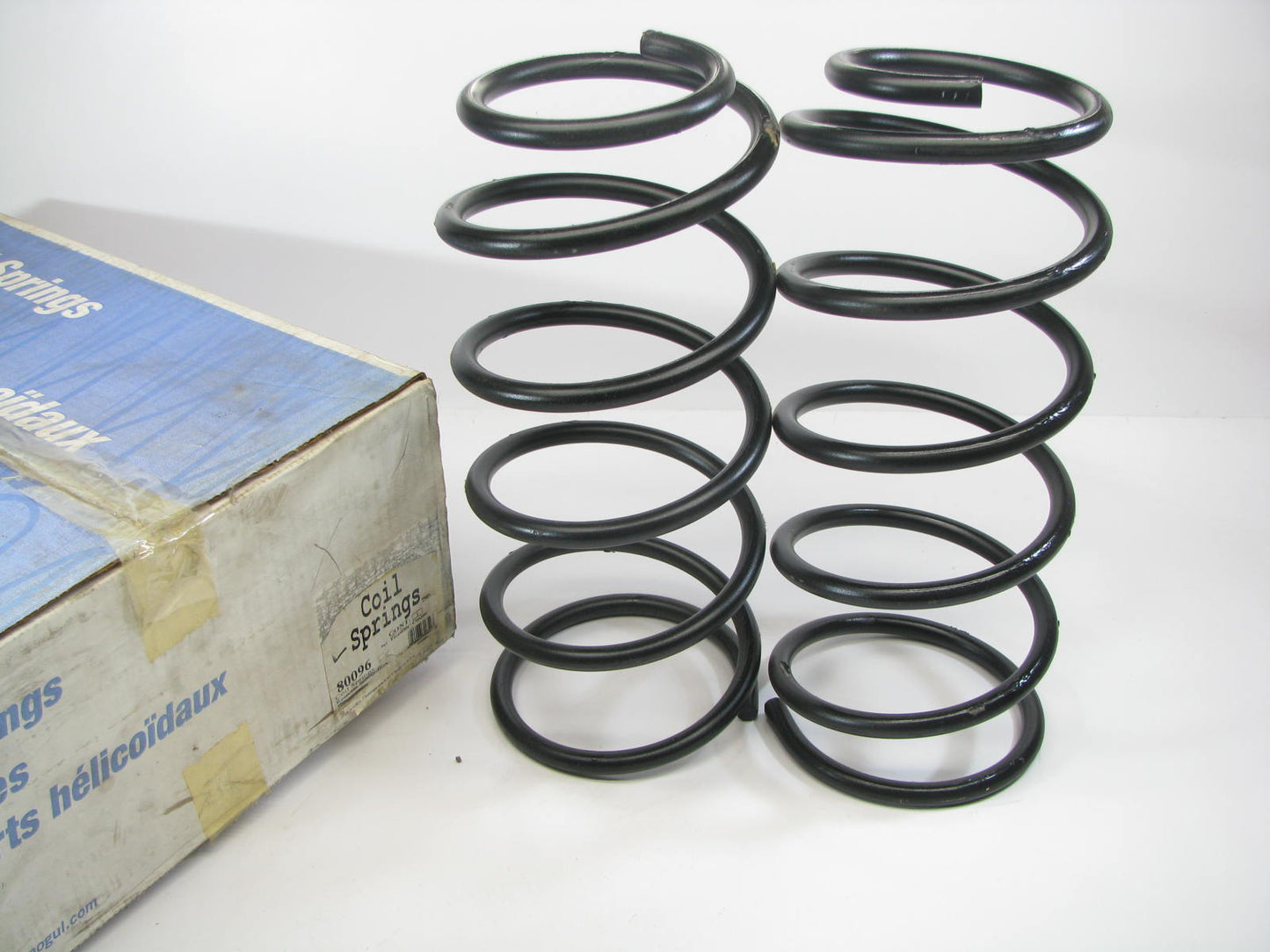 Moog 80096 Constant Rate Suspension Coil Springs - Front