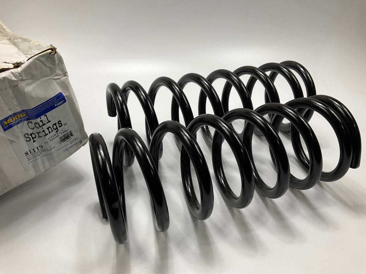 Moog 81119 Rear Coil Springs (Constant Rate) For 2005-2012 Nissan Pathfinder