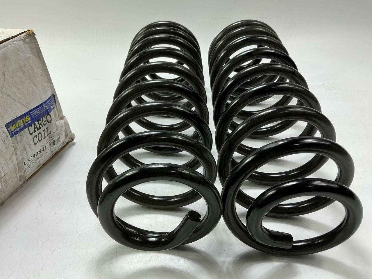 Moog CC80841 Rear Coil Spring Set 1997-2002 Expedition, 1998-2002 Navigator