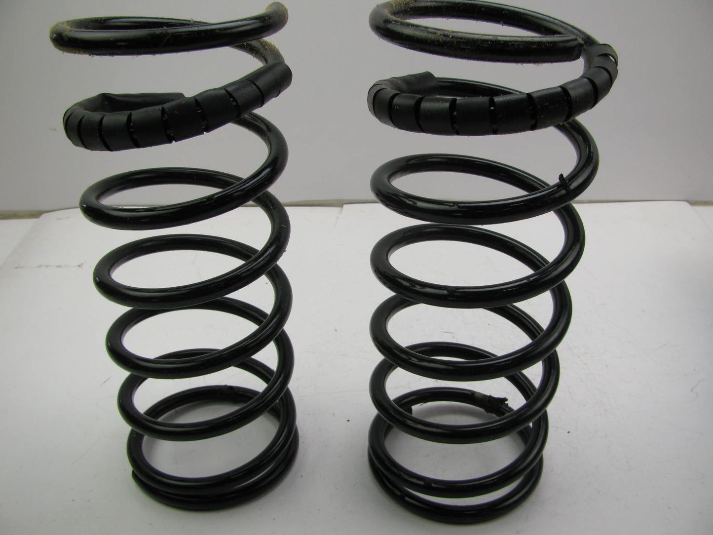 Moog CC871 REAR Coil Springs - 1998-2003 Escort ZX2 ONLY