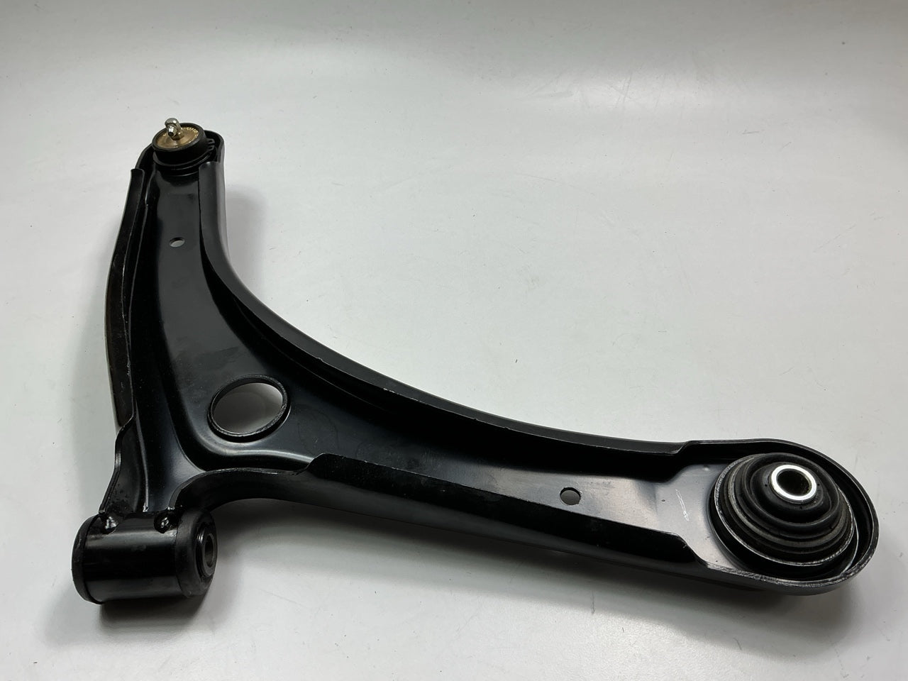 NO HARDWARE Moog CK620066 Front Left Lower Suspension Control Arm & Ball Joint