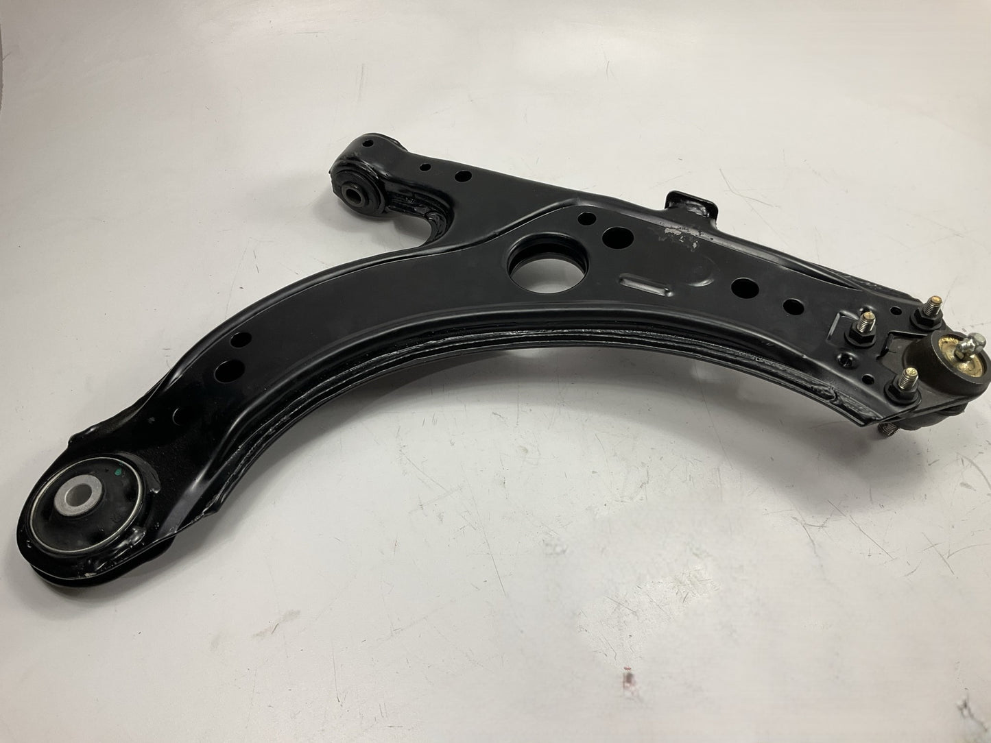 Moog CK620717 Front Left Lower Suspension Control Arm And Ball Joint