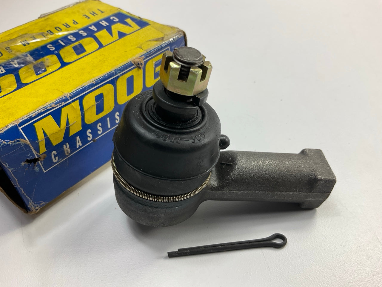 Moog ES2171R Front Outer Steering Tie Rod End (OEM 555)