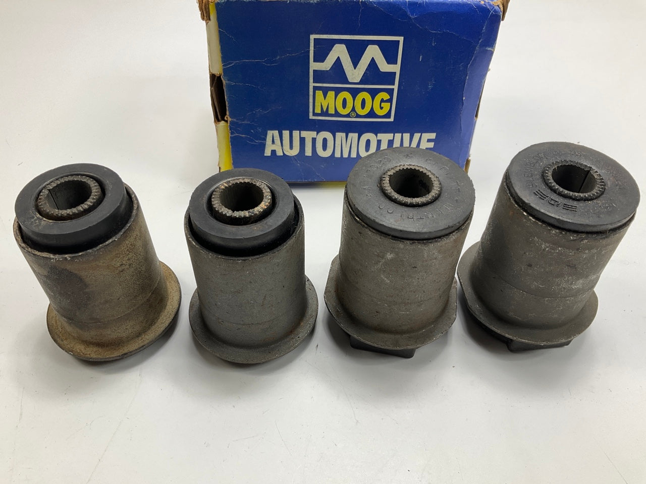 (2) Moog K-8289 FRONT LOWER REARWARD Control Arm Bushing Kit