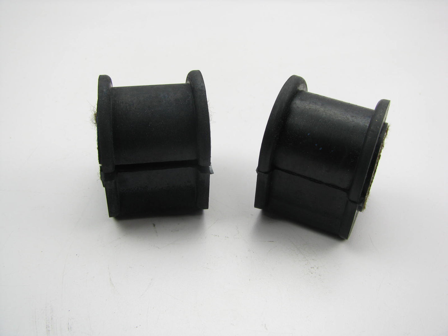 (2) Moog K8400 Suspension Stabilizer Sway Bar Bushings - Front