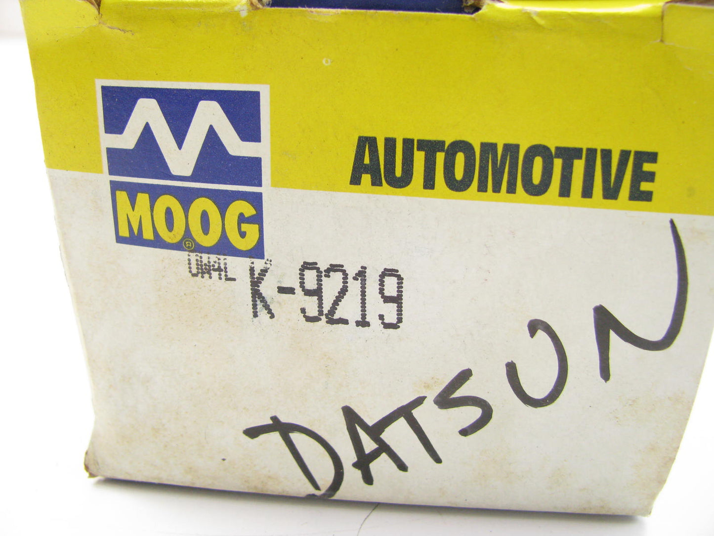 Moog K-9219 FRONT Strut Rod Bushings For 1980-1986 Nissan 720