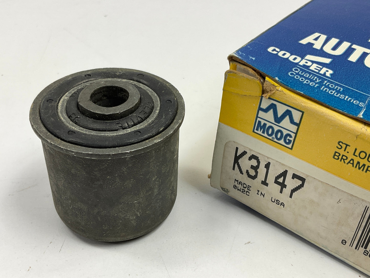 Moog K3147 Suspension Track Bar Bushing