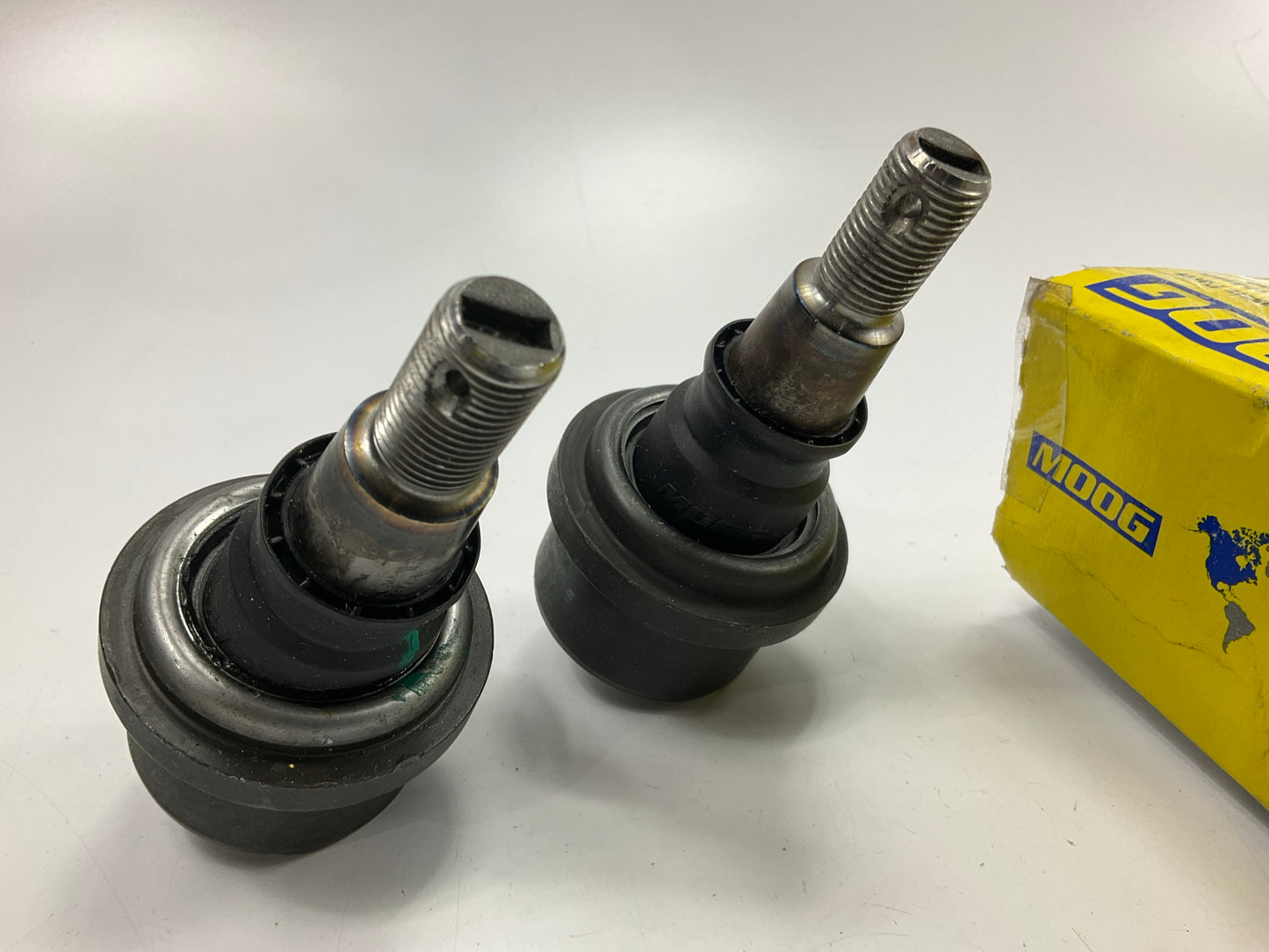 (2) MISSING HARDWARE Moog K500232 Suspension Ball Joint