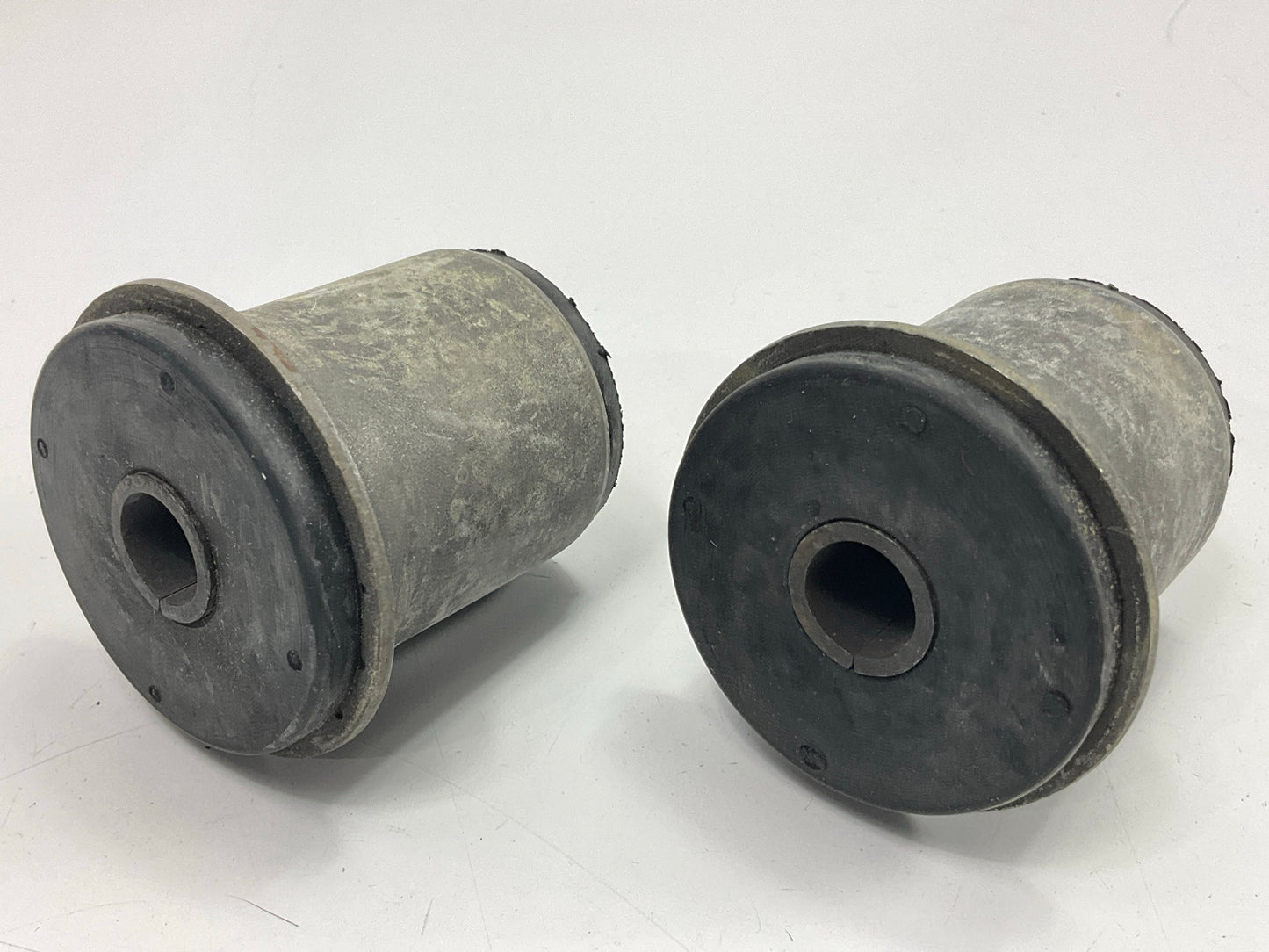 Moog K6271 Suspension Control Arm Bushing Kit, Front Lower