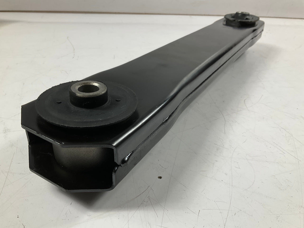 Moog K641869 Rear Lower Control Arm 1999-2004 Grand Cherokee