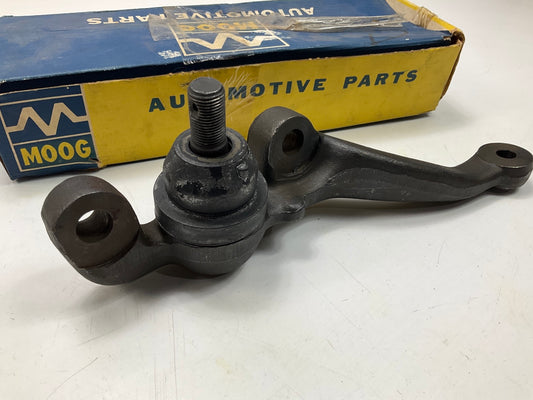 Moog K7003 Lower Ball Joint - Right Passengers Side - (WITHOUT DISC BRAKES ONLY)