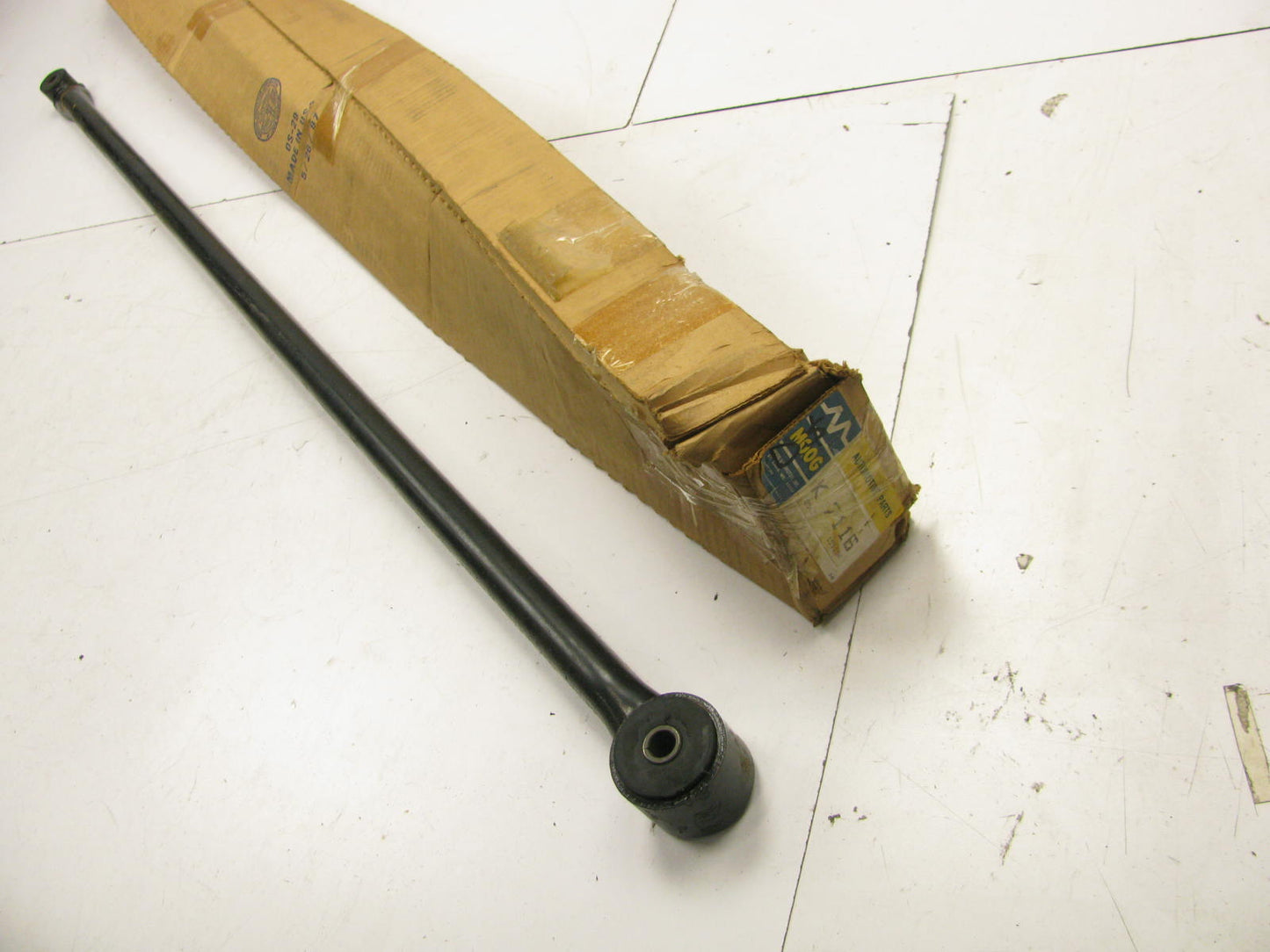 Moog K7116 REAR Suspension Track Bar