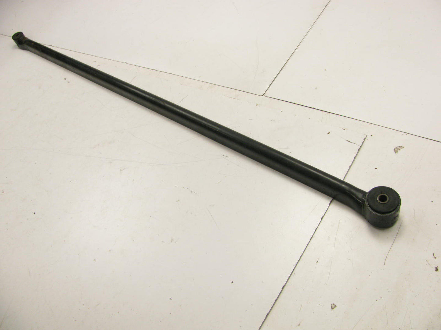 Moog K7116 REAR Suspension Track Bar