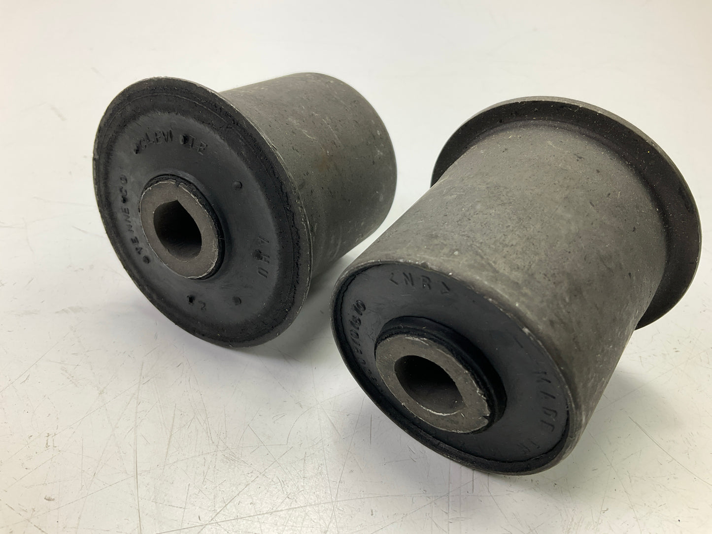 Moog K7419 Front Lower Control Arm Bushing Kit For 1999-2001 Jeep Cherokee