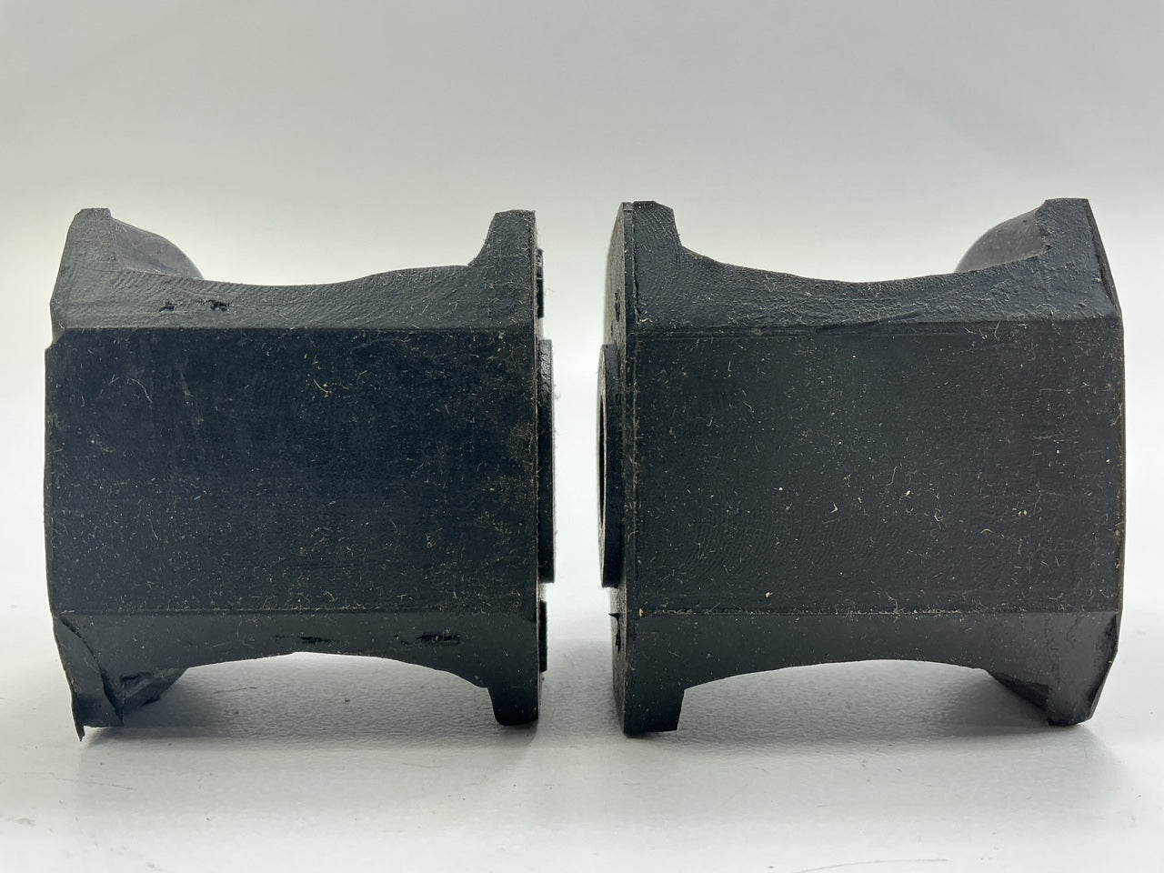Moog K80047 Rear To Frame Stabilizer Bar Bushing 86-91 Taurus, Sable