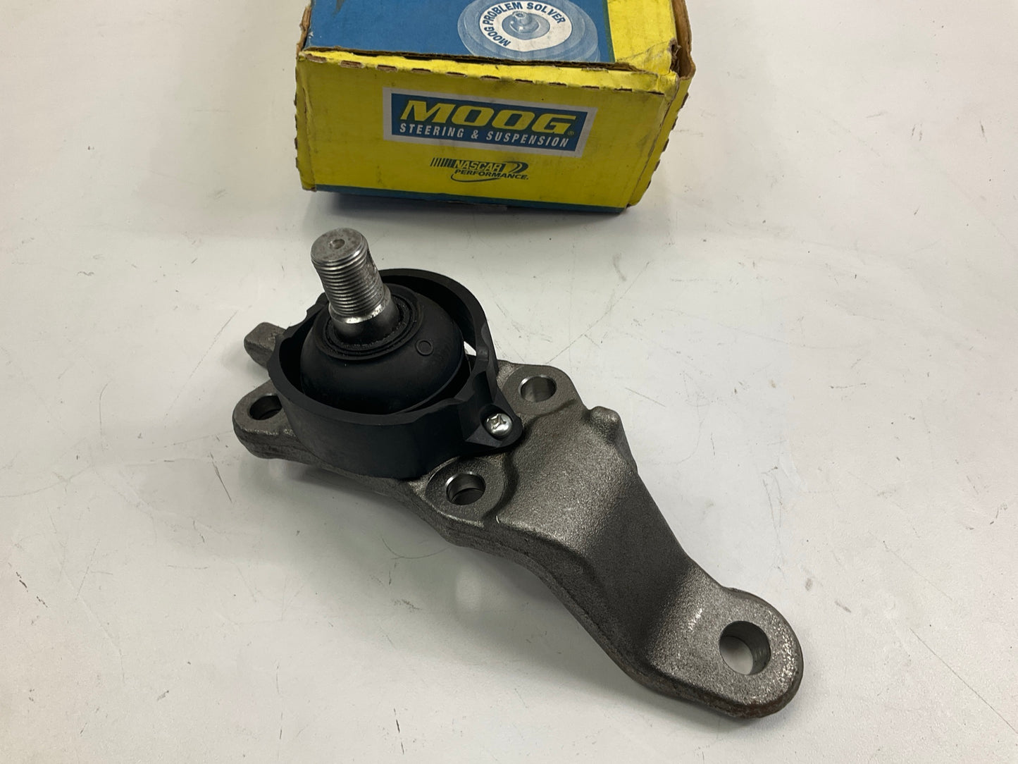 MISSING HARDWARE Moog K80521 Front Right Lower Suspension Ball Joint