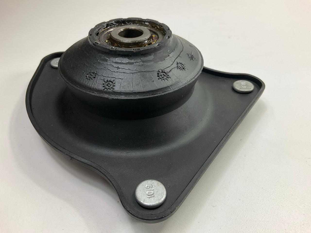 Moog K80902 Front Suspension Strut Mount For 2002-2008 Mini Cooper