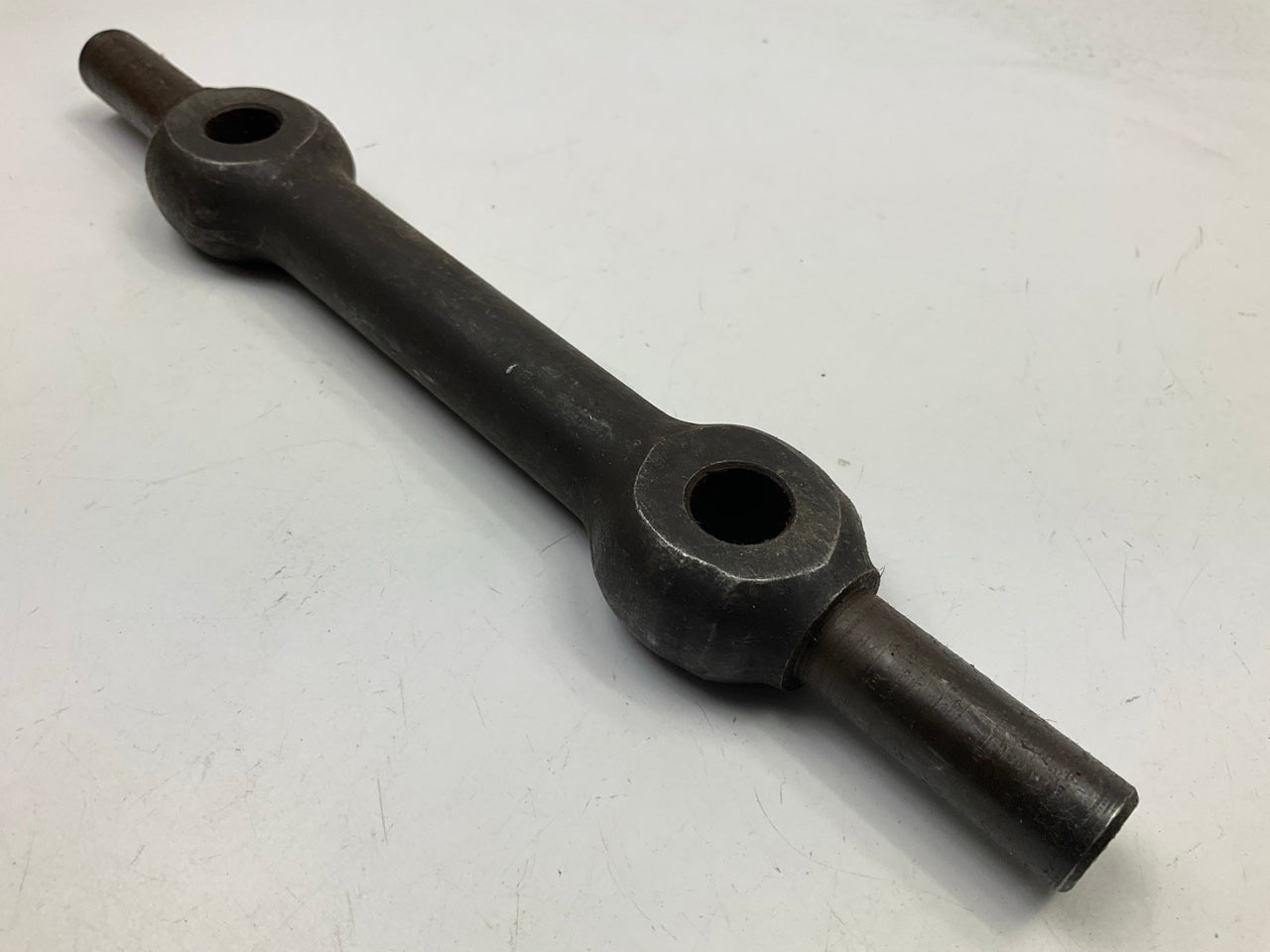 Moog K8233 Control Arm Shaft Kit