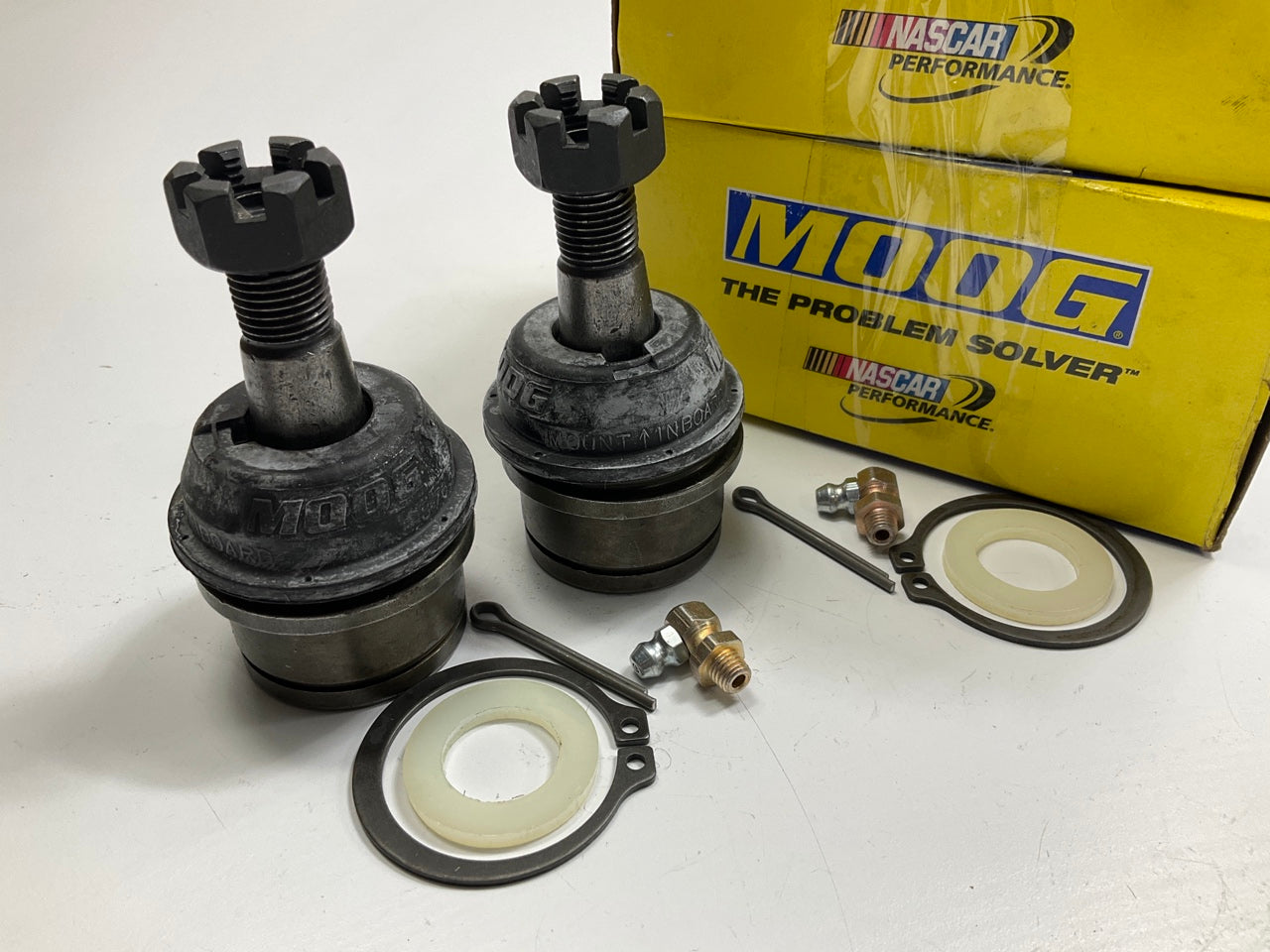 Moog K8547 Front Lower Suspension Ball Joint For 1995-1997 Ford Aerostar