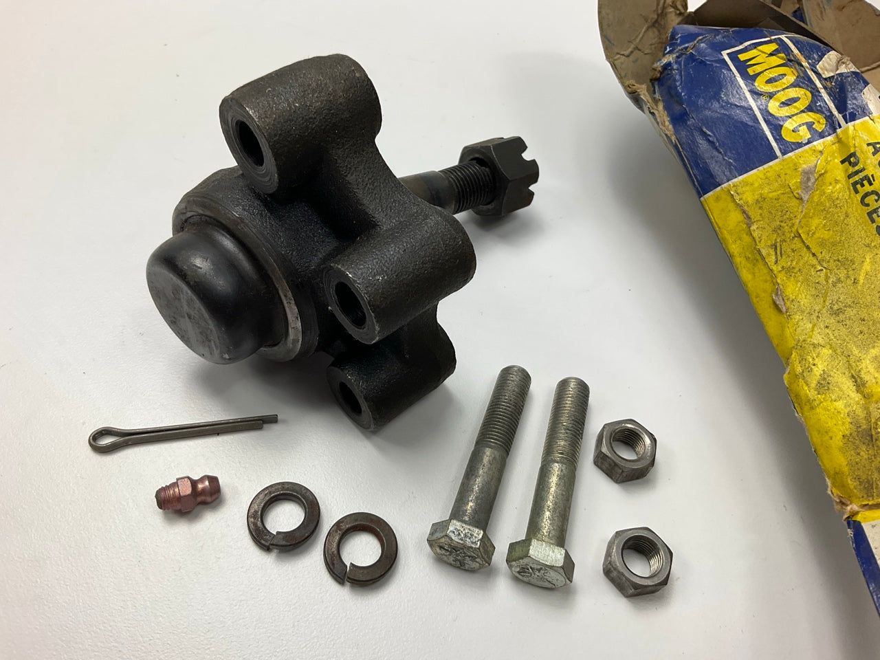 MISSING BOOT - Moog K860 Upper Ball Joint