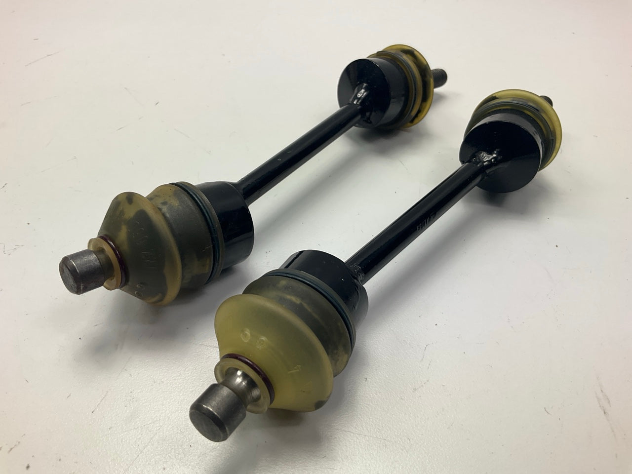 (2) Moog K8631 Front Suspension Stabilizer Sway Bar Link Kits - 1991-94 Town Car