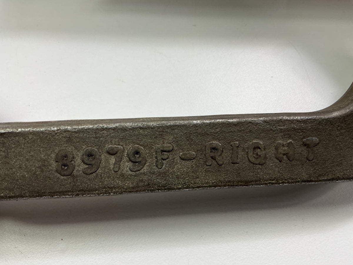 Missing Boot - Moog K8724T Front Right Upper Control Arm